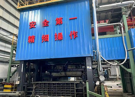 成型车间方、圆电极成型机